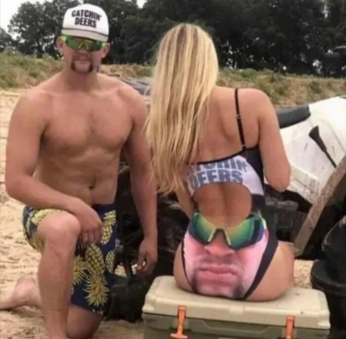 26 Random And Confusing Moments Of Humans Just Being Humans, As Shared On This Facebook Page (New Pics)