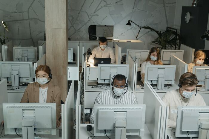 20 Empleados que se hundieron en el primer día de trabajo, tal y como se compartió en Internet