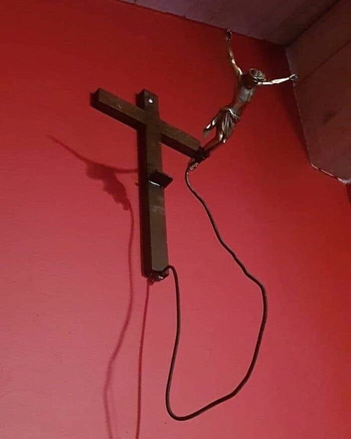 50 Unsettling Posts From This Instagram Account Dedicated To Sharing Cursed And Weird Pics