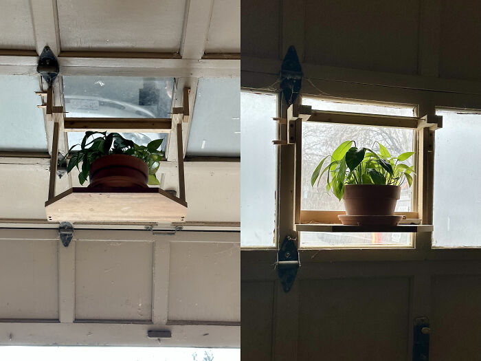 Soporte para la maceta que se levanta con la puerta del garaje
