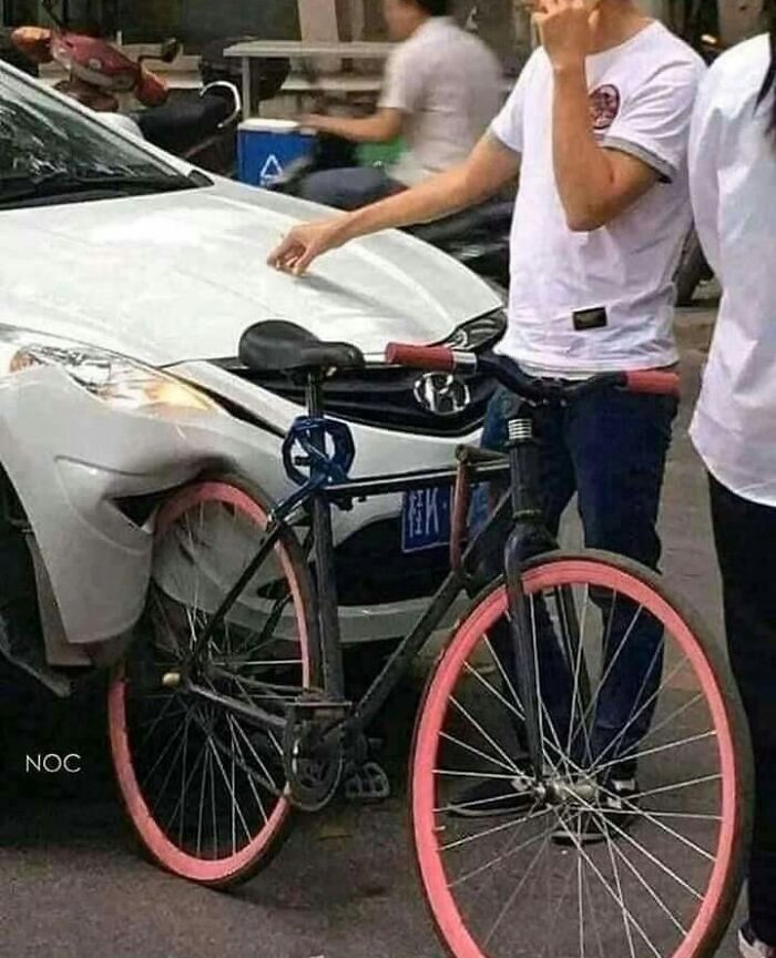 This Instagram Account Collects The Most “Cursed Images” On The Internet, And Here Are 45 Of The Best Of The Worst Ones (New Pics)