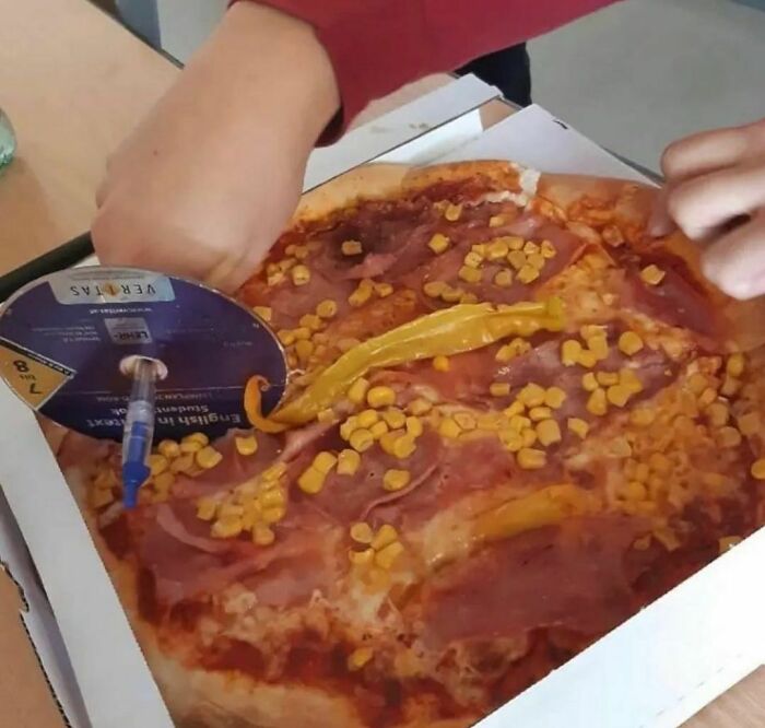 This Instagram Account Collects The Most “Cursed Images” On The Internet, And Here Are 45 Of The Best Of The Worst Ones (New Pics)