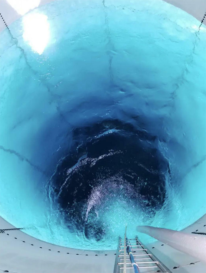 Así es el interior de una torre de agua