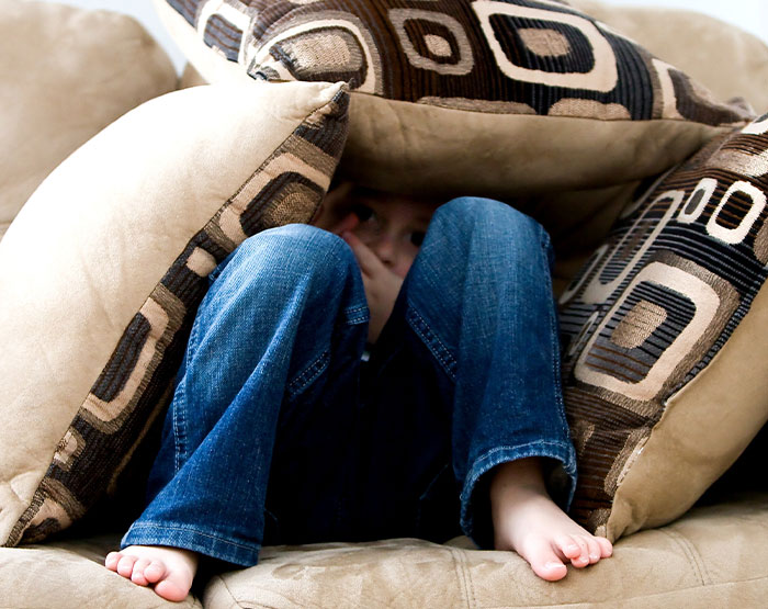 20 Personas comparten las cosas imperdonables que sus padres les hicieron pasar
