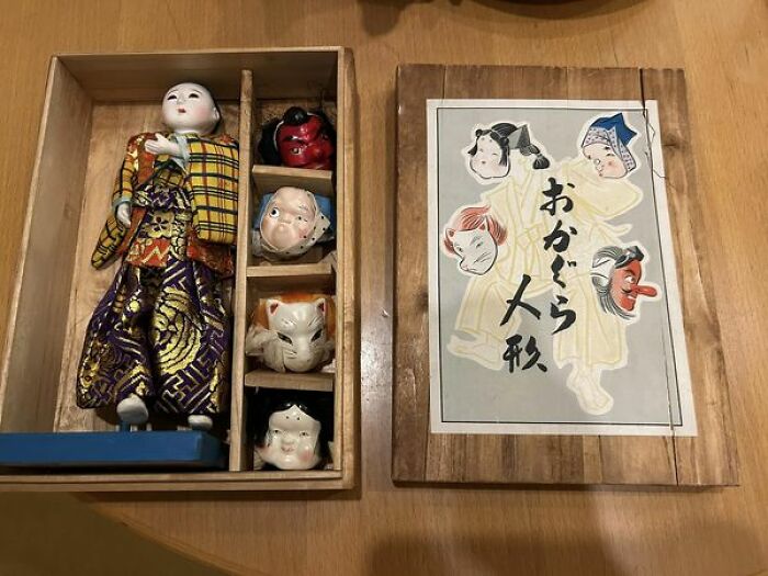 This Group Is The Home For All Of The Weirdest Secondhand Finds People Come Across, And Here Are 40 Of The Most Spectacular