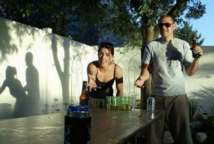 30 Photos That Look Normal At First Glance But Become Hilarious When You Catch The Small Details