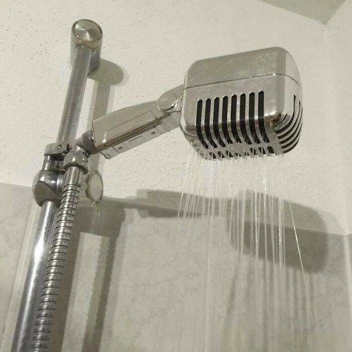 Ducha micrófono, para quienes cantan mientras se lavan
