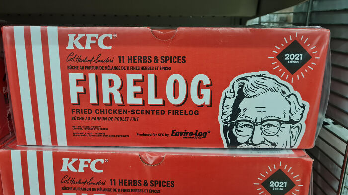 Leña para la chimenea con olor a pollo frito