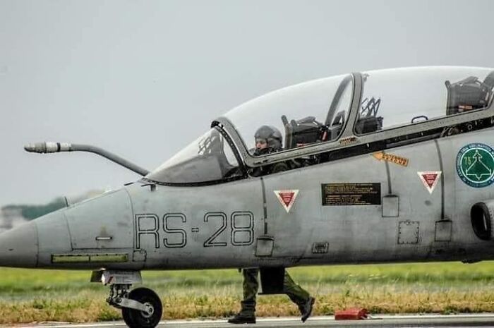 Avión de los Picapiedra