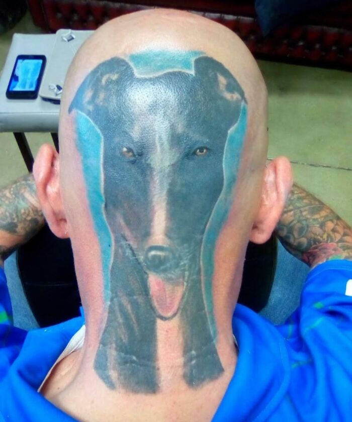 Encontrado en una reseña de hace 4 años de un estudio de tatuajes
