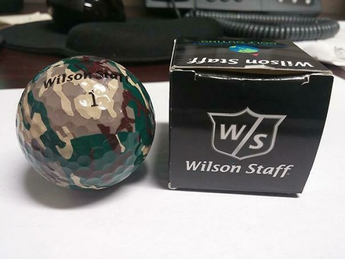 Por si no era ya bastante difícil encontrar las pelotas de golf normales