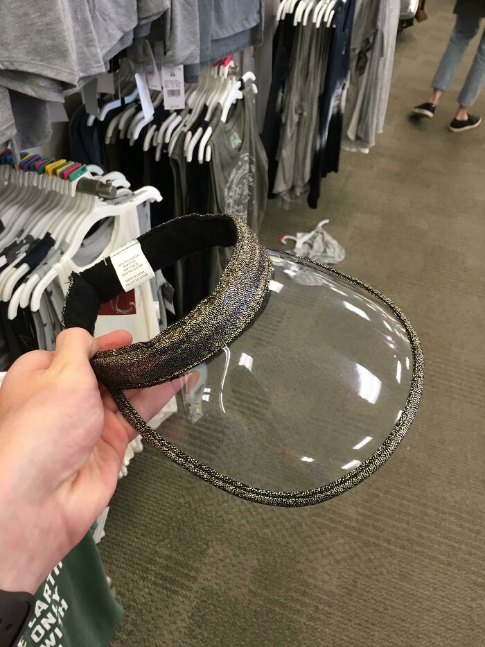 Esta visera para el sol que no bloquea nada