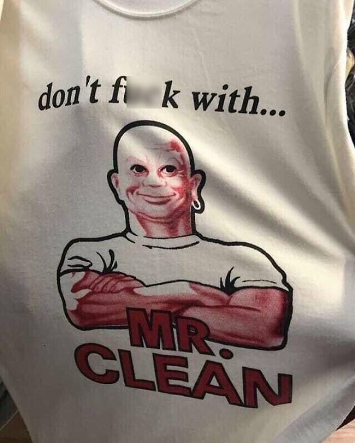 50 Times People Spotted The Most ‘Cursed Shirts’ In The Wild And Had To Share Them Online