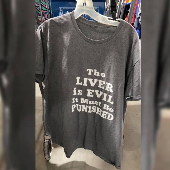 50 Times People Spotted The Most ‘Cursed Shirts’ In The Wild And Had To Share Them Online