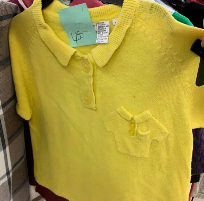 50 Times People Spotted The Most ‘Cursed Shirts’ In The Wild And Had To Share Them Online