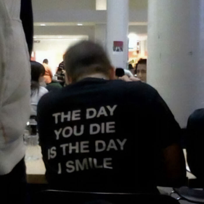 50 Times People Spotted The Most ‘Cursed Shirts’ In The Wild And Had To Share Them Online