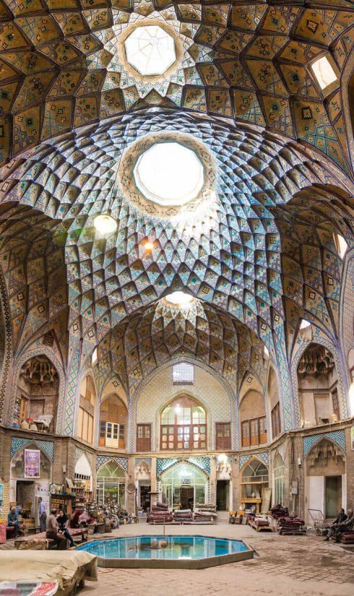 El antiguo bazar de Kashan en Irán