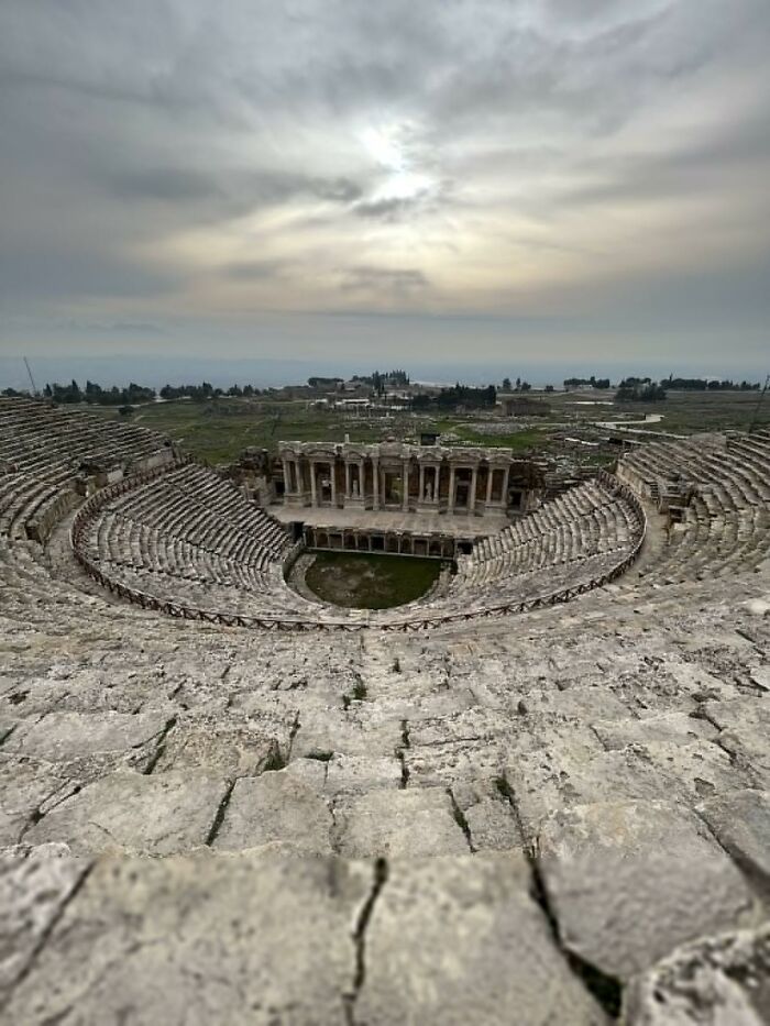 Antiguo teatro romano en Hierapolis. Denizli, Turquía
