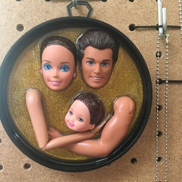 35 Times People Were ‘Lucky’ To Find These Gems While Thrifting That Were Too Bad Not To Share (New Pics)