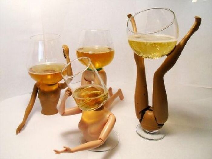30 Of The Cringiest Home Decor DIYs That Were All The Rage On 2010s Pinterest