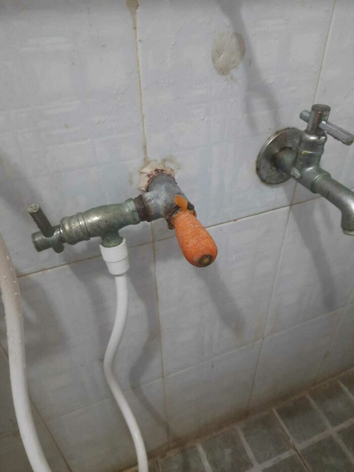 No parada de salir agua del grifo roto, mi madre hizo esto y funcionó