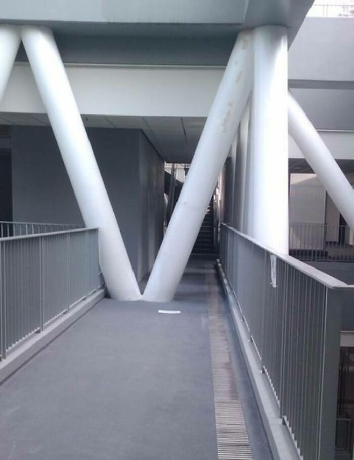 Entrada con obstáculos