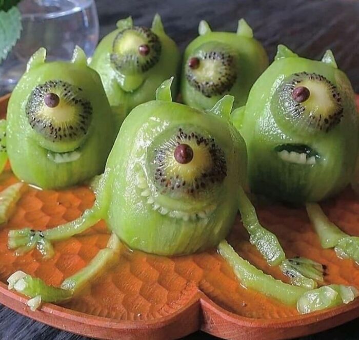 “Blursed”: 50 Images That Are Giving Both “Blessed” And “Cursed” Energy