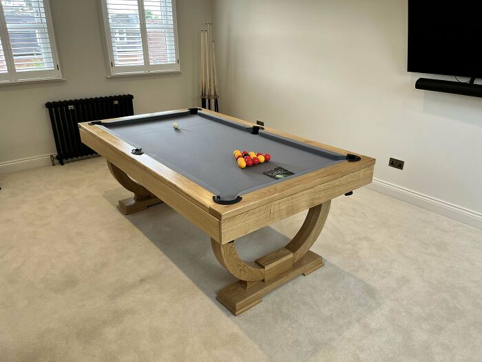 Mesa de billar de roble