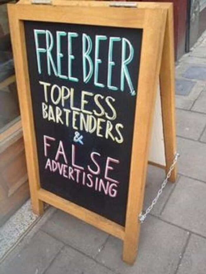 Cerveza gratis, camareras en topless y falsa publicidad