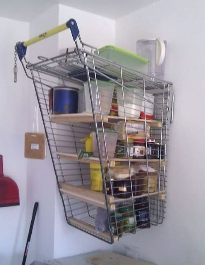 30 Of The Cringiest Home Decor DIYs That Were All The Rage On 2010s Pinterest