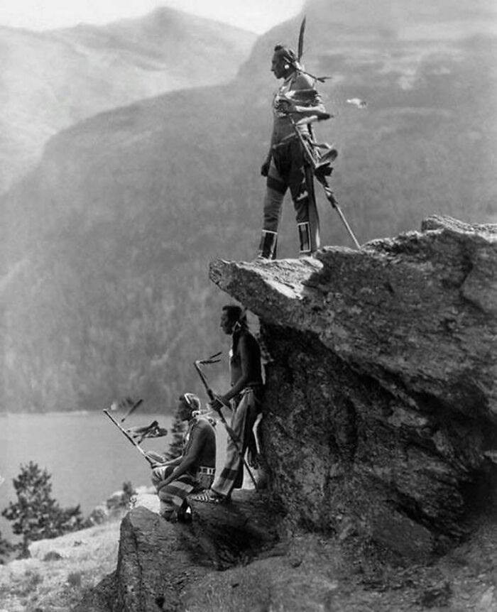 50 Incredible History Moments That Were Caught On Camera Decades Ago