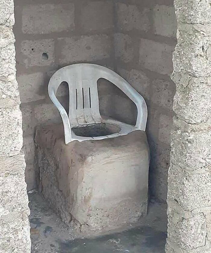 30 "Cursed Images" That Give Off An Uneasy Vibe, As Shared By This Instagram Page