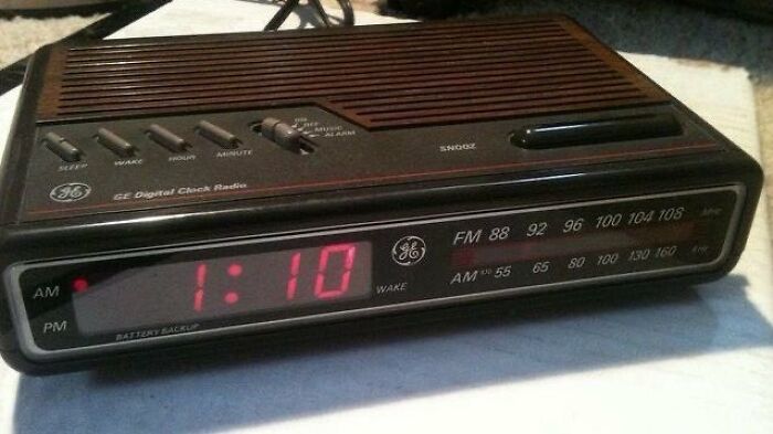 Despierta, es 1983