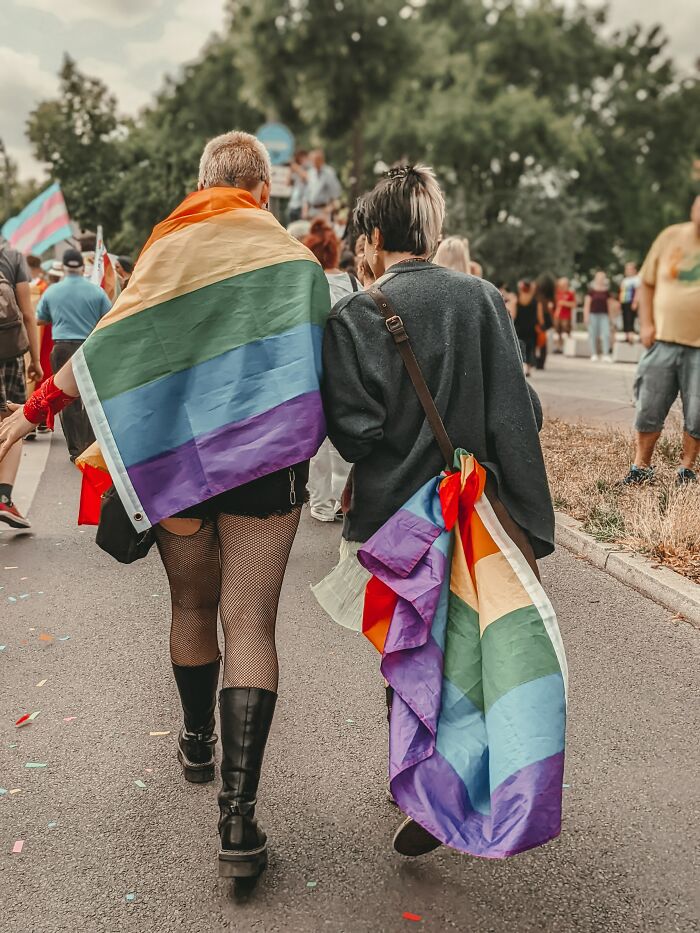 21 Personas que tuvieron que poner fin a sus amistades por muy buenas razones