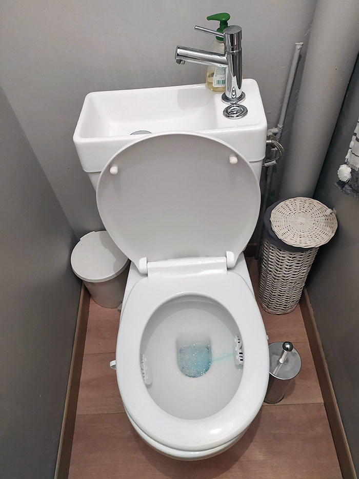 Retrete con lavabo integrado