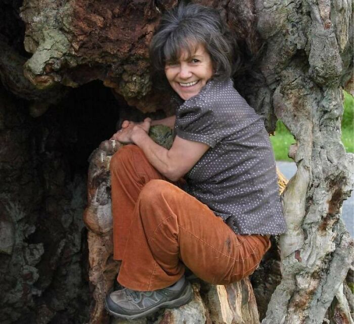 Una colombiana llamada Marina Chapman fue criada por monos capuchinos durante 5 años tras ser abandonada en la jungla