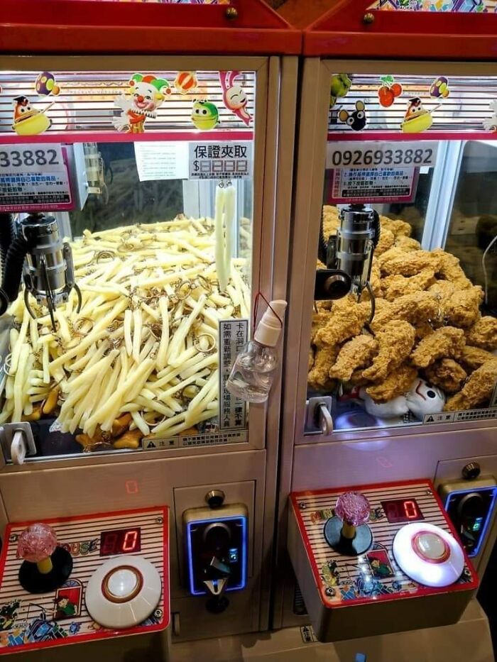 “Passing The Bounds Of What’s Usual”: 50 Unhinged Pics That Are As Confusing As They Are Amusing