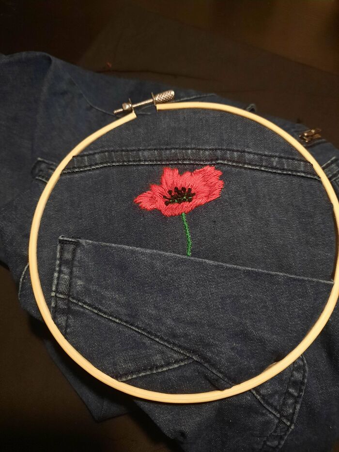 Mi madre tenía un agujero y ahora tiene una flor en el c*lo