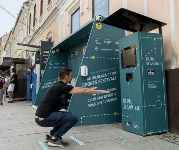 En Cluj, Rumanía, puedes pagar el billete del autobús haciendo 20 sentadillas. Ancianos y discapacitados viajan gratis