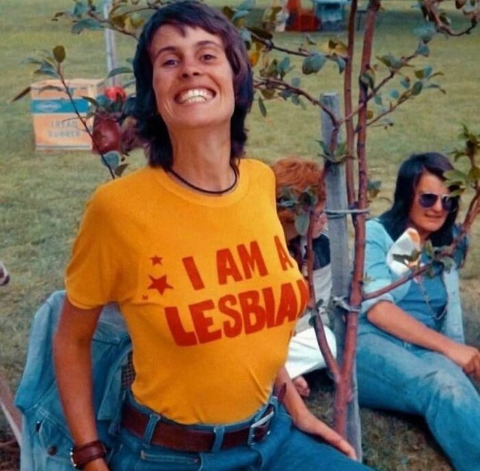 Mujer fotografiada en 1973
