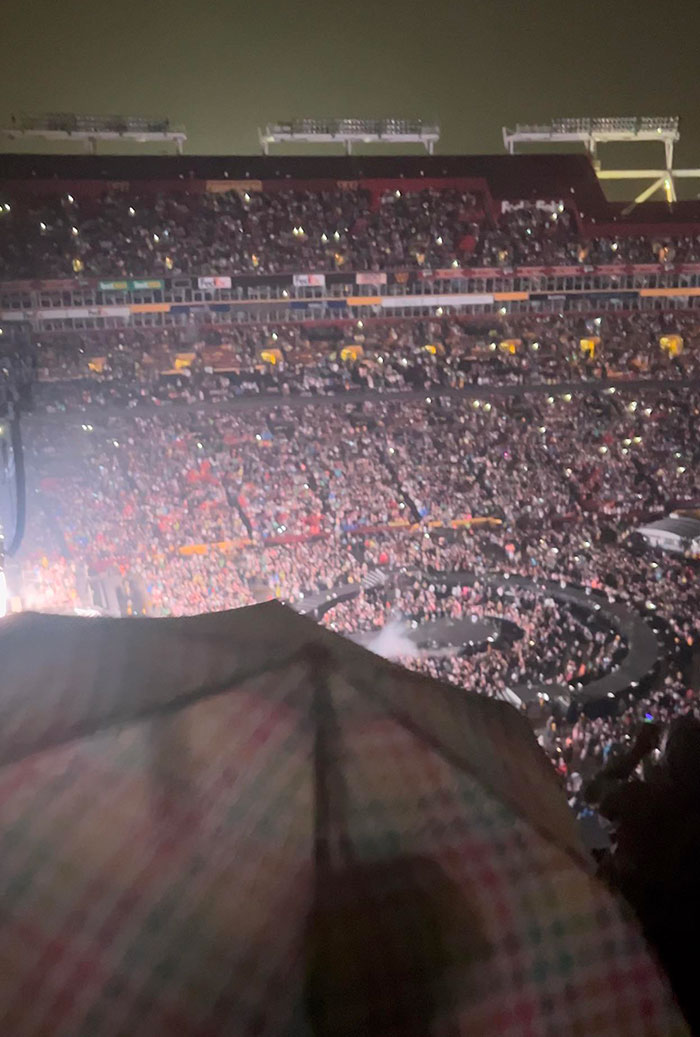 Fui a ver a Beyoncé y solo vi un paraguas. Le pedí que lo guardara y no quiso
