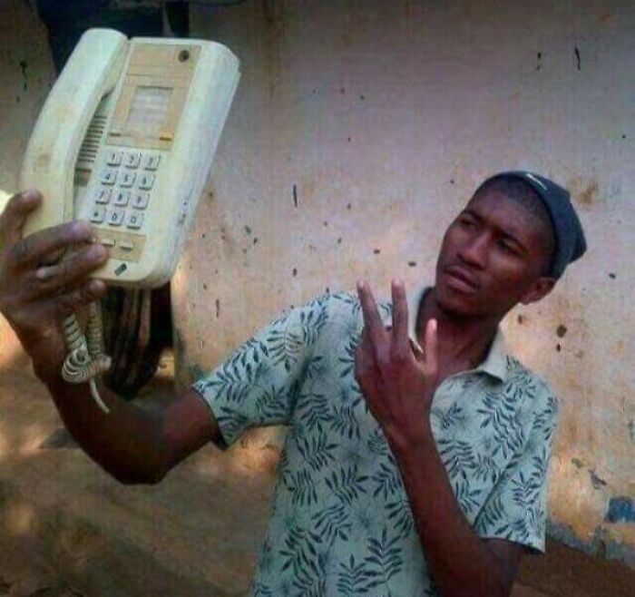 30 Random Images That Are Too Hard To Ignore, As Shared On This Instagram Page