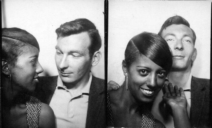 Pareja en el fotomatón, 1960