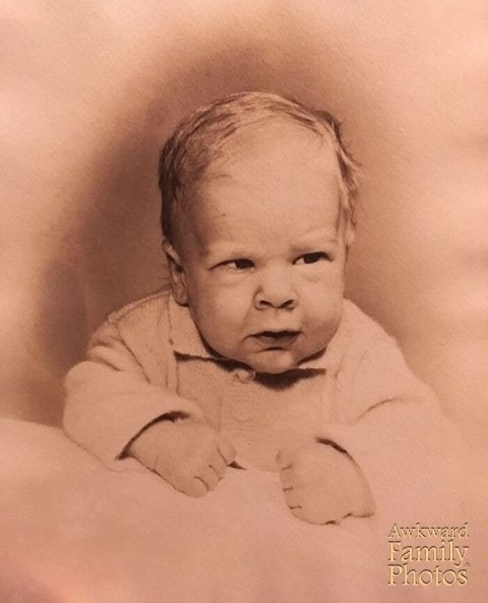 Mi padre de bebé. Nació viejo