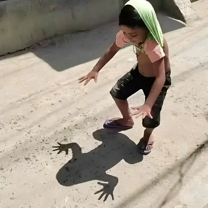 ‘Please Hesitate To Reach Out’: 50 Pics That Are Beyond Bizarre And Ridiculously Confusing