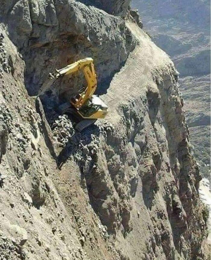 "Photos Taken Before Disaster": 45 Pics That Foreshadow Unfortunate Events