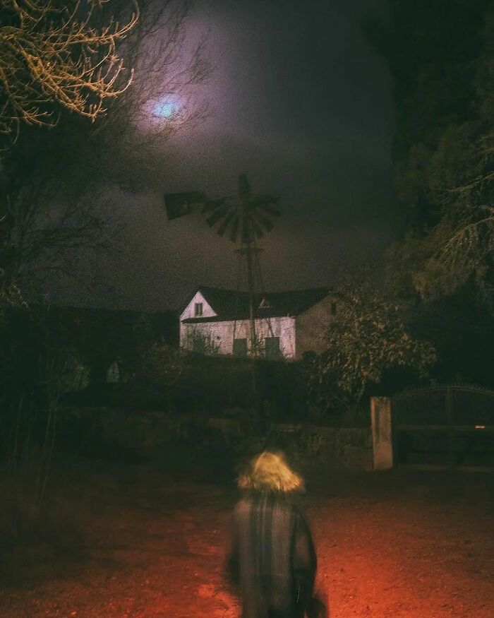 Here Are 50 Of The Most Interesting Images Selected By This Instagram Page