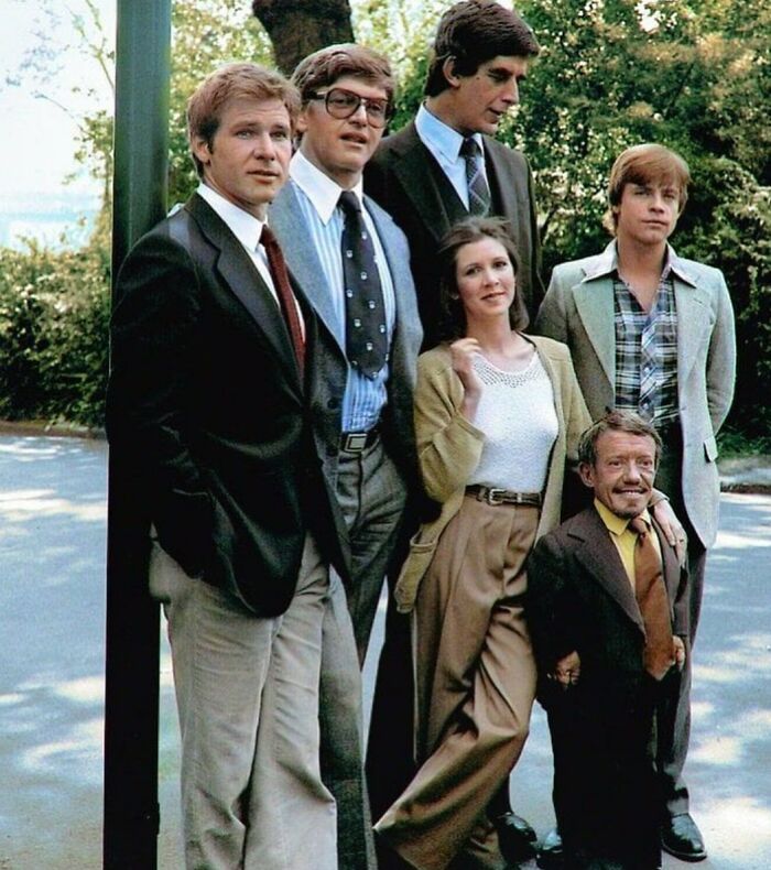 Elenco de la Guerra de las Galaxias sin su vestuario, en 1977