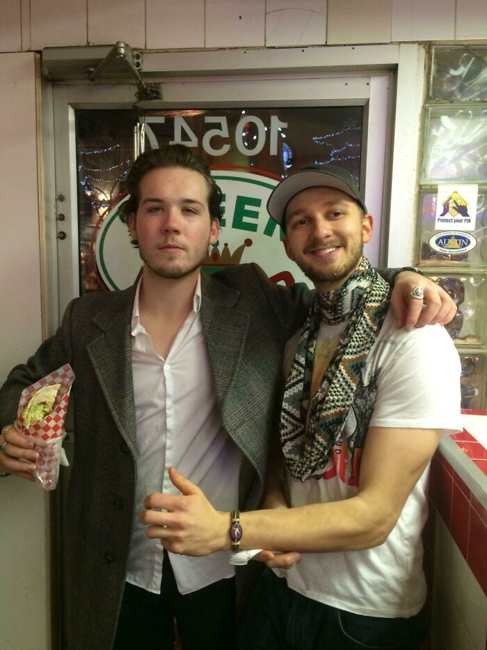 He conocido a Shia en una tienda de kebabs en Edmonton, Alberta