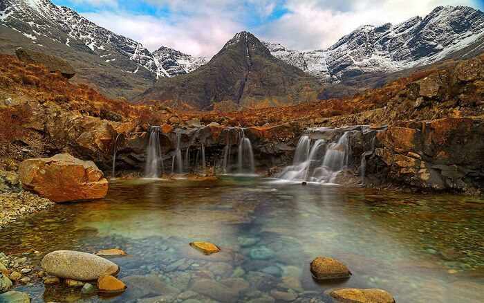 Estanques de las hadas, Isla de Skye, Escocia, por Nikola Niki